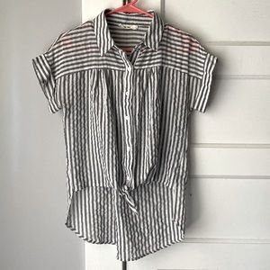 Striped short sleeve tie bottom button down shirt | 100% Cotton | Mod Ref